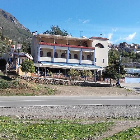 Touraghine Hotel & Cafe 셰프샤우엔 외부 사진