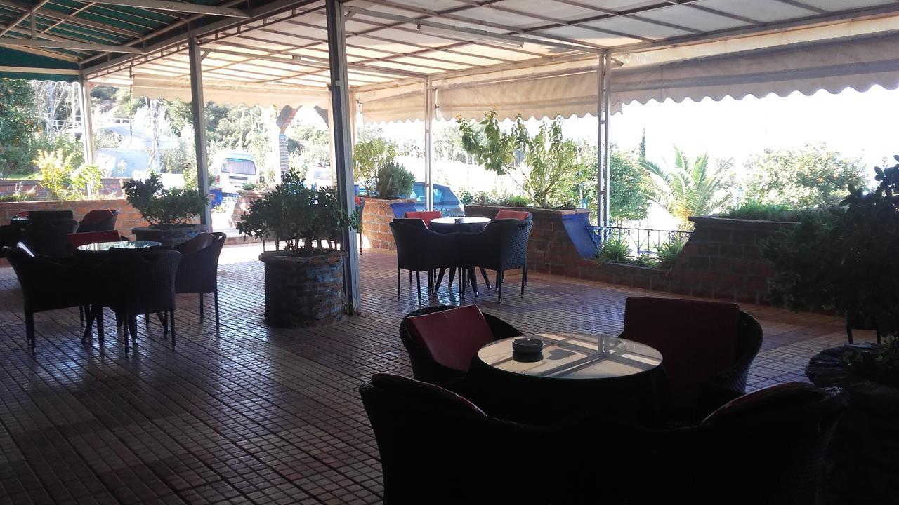 Touraghine Hotel & Cafe 셰프샤우엔 외부 사진